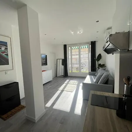 Croisette Immo Design 2p Croisette Rue Pasteur Bord De Cannes
